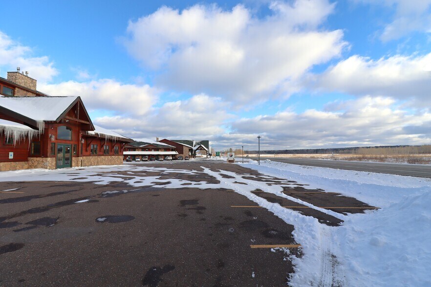 More Photos Of 30580 Hwy 2, Ashland General Retail For Lease