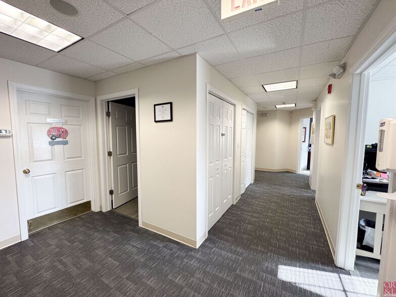 More Photos Of 5 Durham Rd, Guilford Medical For Sale