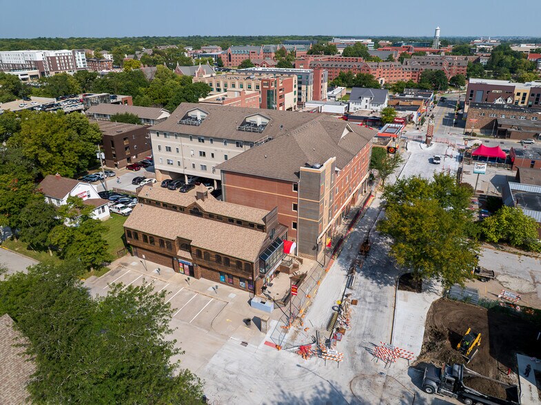 More Photos Of 233 Welch Ave, Ames General Retail For Lease
