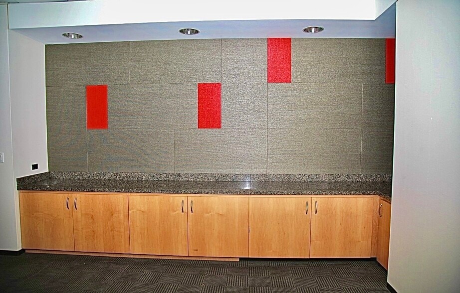 More Photos Of 396 W Greens Rd, Houston Office For Sale