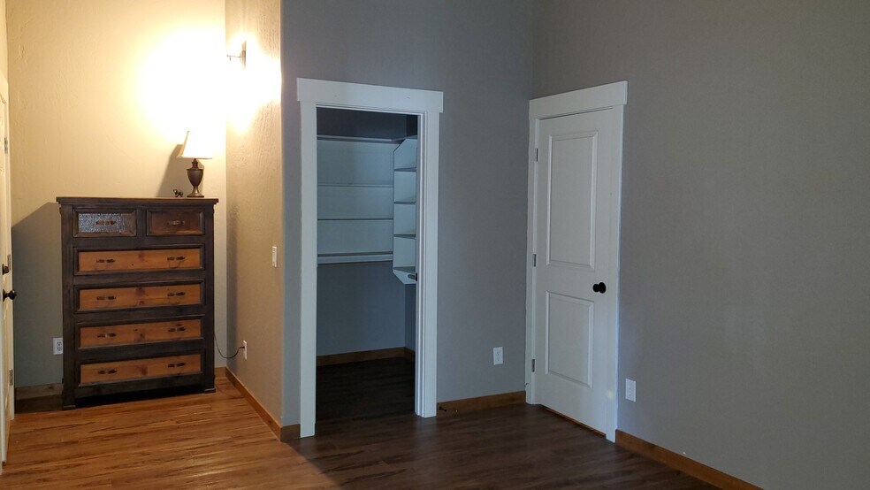 More Photos Of 4547 W Seltice Way, Coeur d'Alene Light Manufacturing For Lease