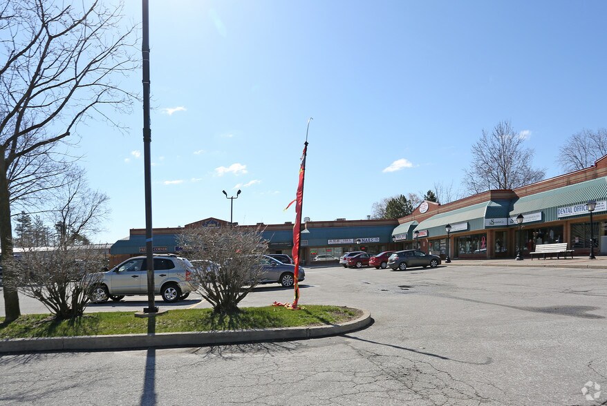 More Photos Of 1224 Dundas St W, Mississauga General Retail For Lease