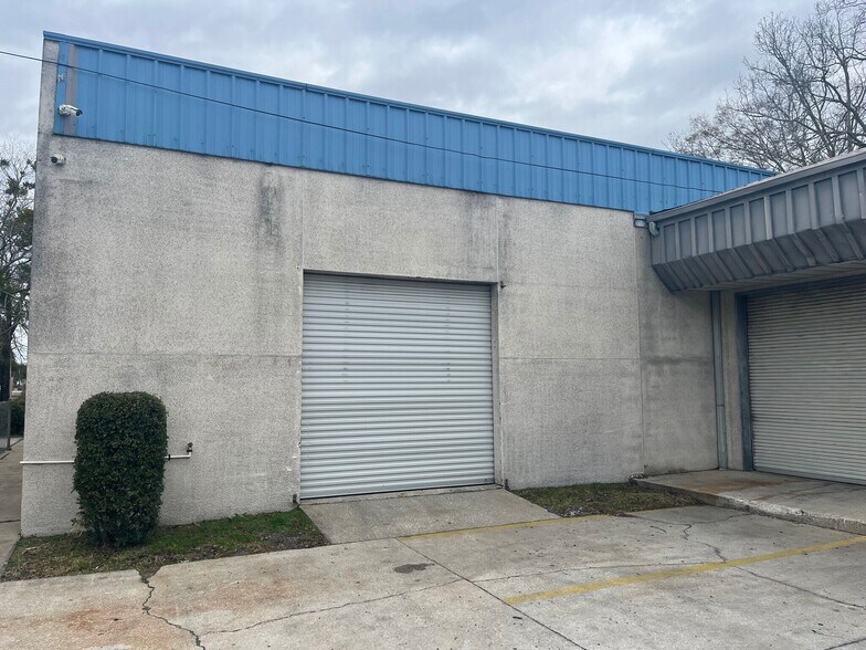 More Photos Of 4211 Highway Ave, Jacksonville Warehouse For Sale