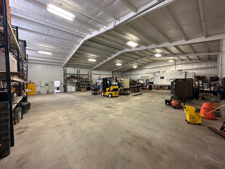 More Photos Of 4111 S County Road 1297, Odessa Warehouse For Lease