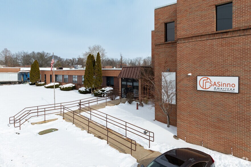 Primary Photo Of 1100 Stafford St, Washington Manufacturing For Sale