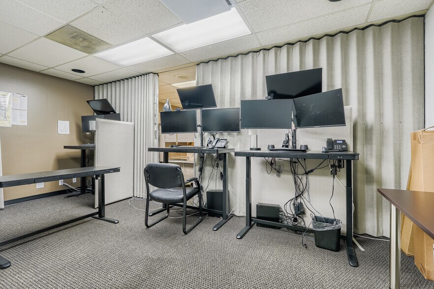 More Photos Of 6407 NE 117th Ave, Vancouver Medical For Sale