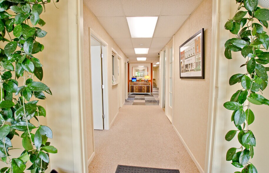 More Photos Of 21 E Main St, Cuba Storefront Retail Office For Lease