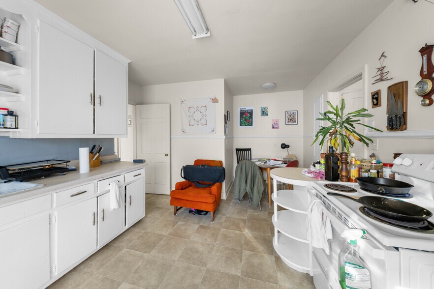 More Photos Of 107 Hilton Ave, Durham Apartments For Sale