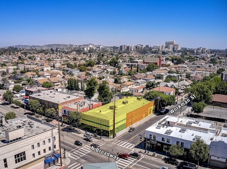 More Photos Of 2700 N Broadway, Los Angeles Freestanding For Lease
