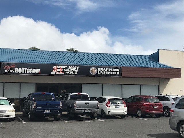 More Photos Of 2700 S King St, Honolulu Unknown For Lease