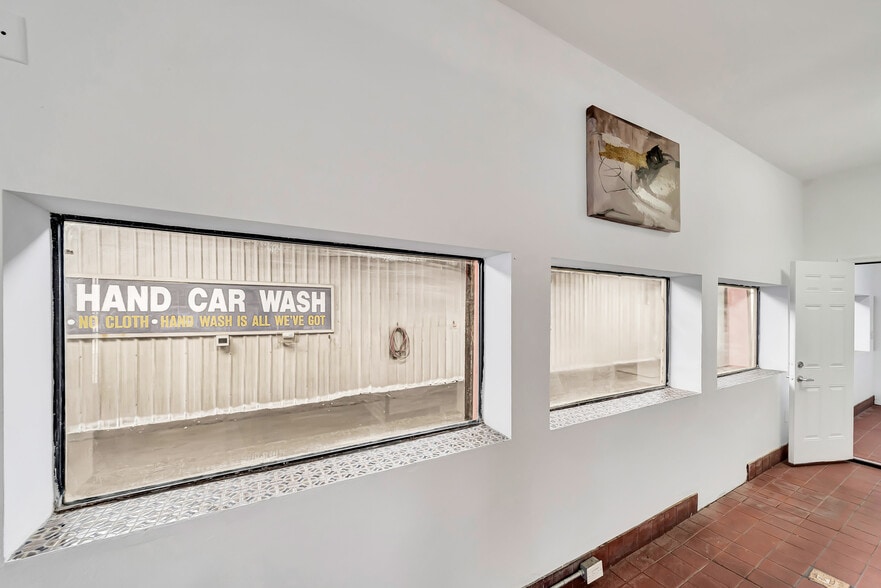 More Photos Of 1500 W Pacific Coast Hwy, Long Beach Carwash For Sale