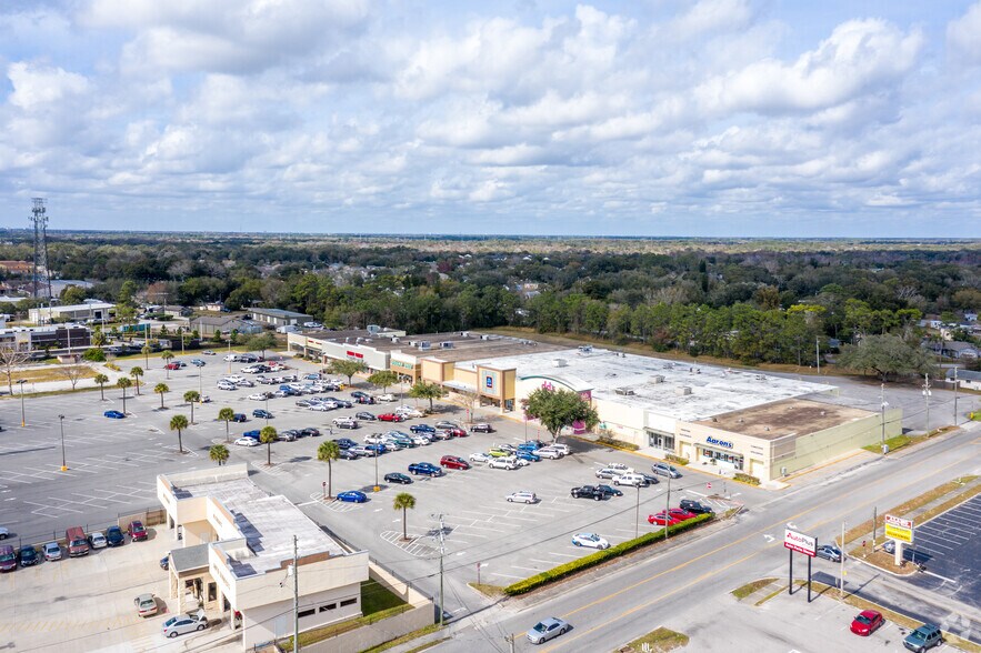 More Photos Of 10505-10543 E Colonial Dr, Orlando Unknown For Lease