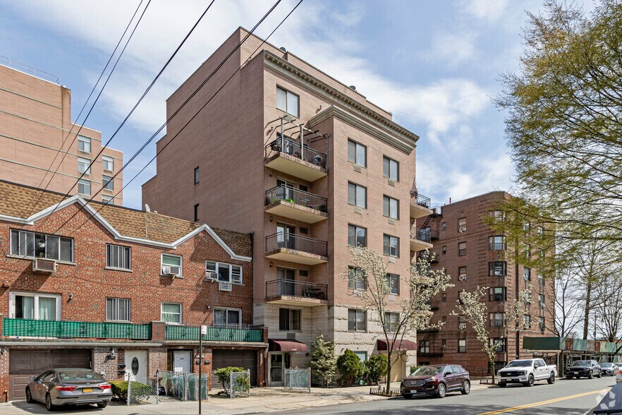 Primary Photo Of 3614 Johnson Ave, Bronx Apartments For Sale