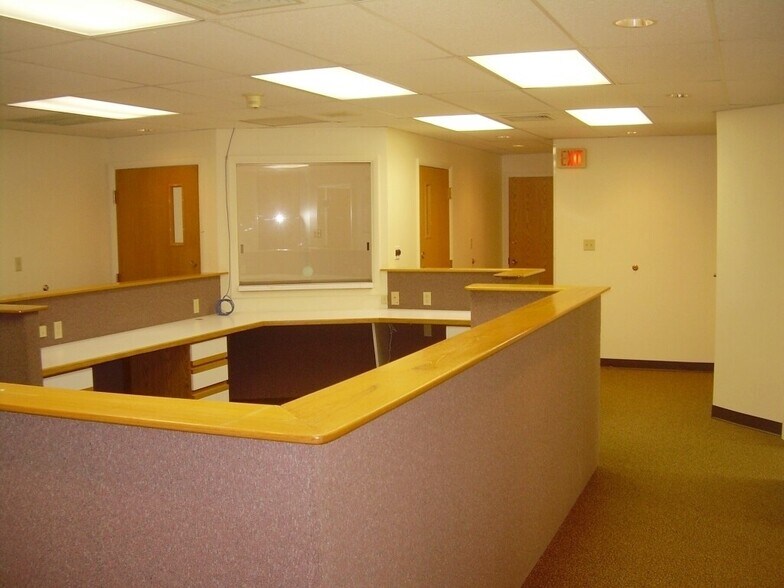 More Photos Of 8600 Sheridan Dr, Buffalo Office Residential For Sale