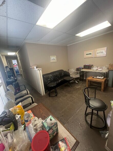 More Photos Of 17733 Chatsworth St, Granada Hills Auto Repair For Sale