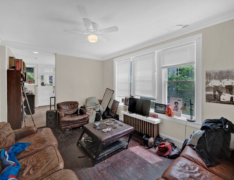 More Photos Of 1103 Simpson St, Evanston Apartments For Sale