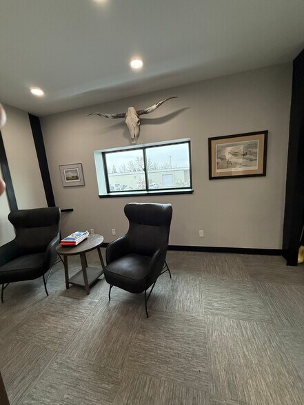 More Photos Of 1394 Alpha dr, Mcminnville Light Distribution For Lease