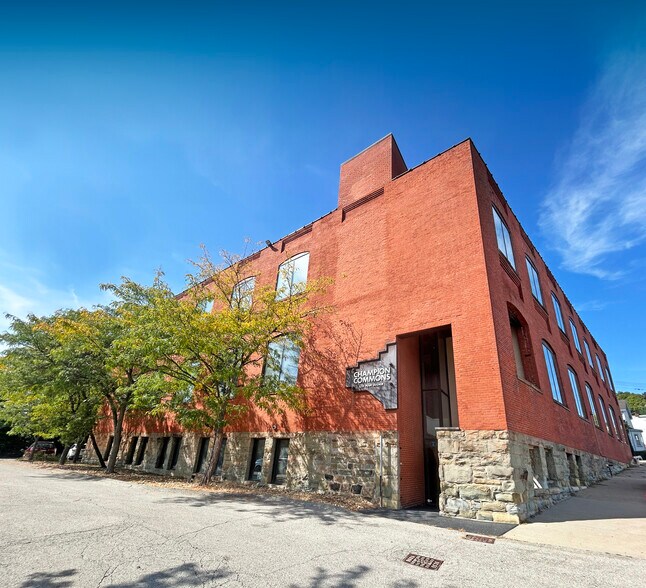 Primary Photo Of 5231 Penn Ave, Pittsburgh Medical For Lease