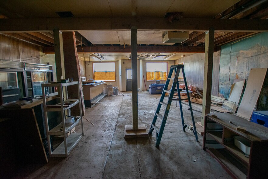 More Photos Of 28 E Main St, Halliday Self Storage For Sale