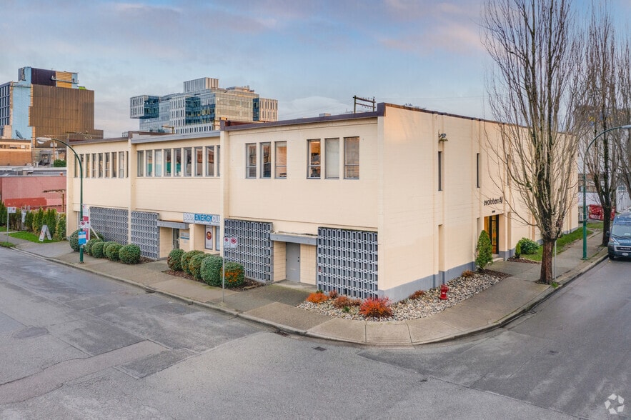 Primary Photo Of 12 3rd Ave E, Vancouver Warehouse For Lease