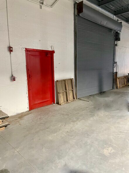 More Photos Of 198 Airport Rd, Fall River Warehouse For Lease
