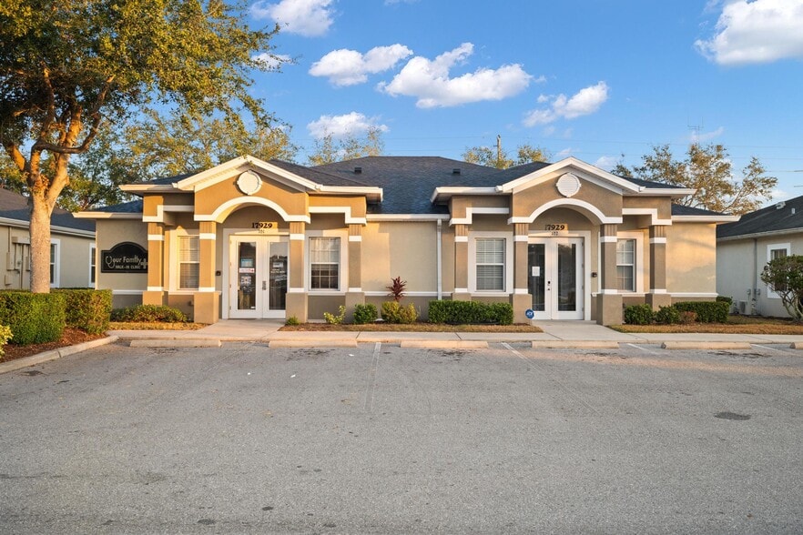 More Photos Of 17929 Hunting Bow Cir, Lutz Healthcare For Sale