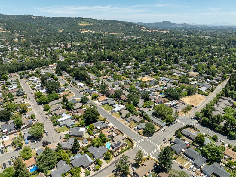 More Photos Of 595 Boyes Blvd, Sonoma Apartments For Sale