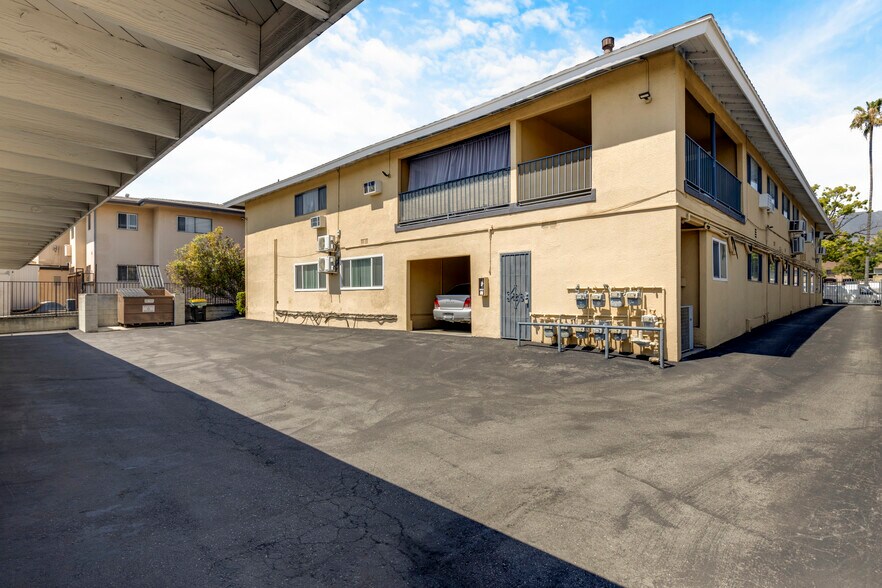 More Photos Of 518 E Washington Blvd, Pasadena Apartments For Sale