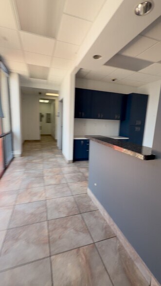 Primary Photo Of 5554 Reseda Blvd, Tarzana Medical For Lease