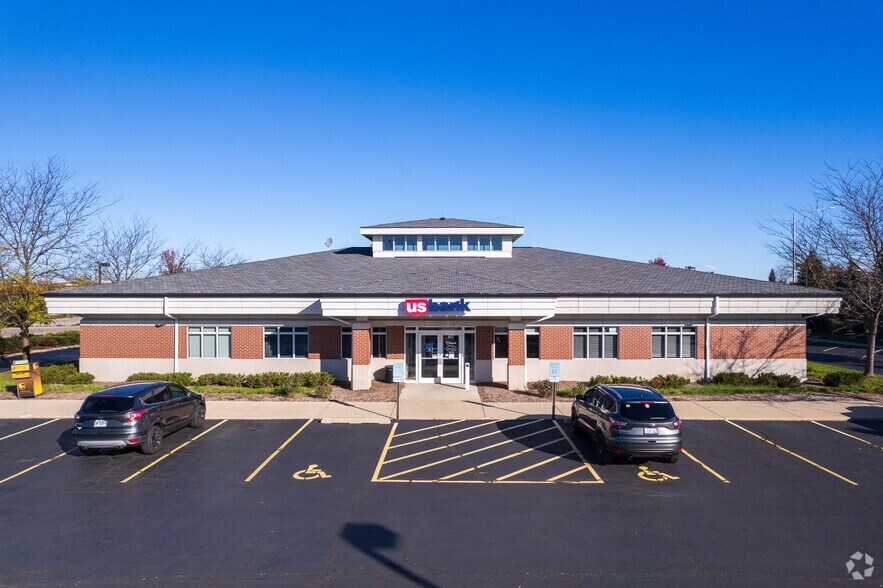 More Photos Of 702-750 S Randall Rd, Algonquin Unknown For Lease