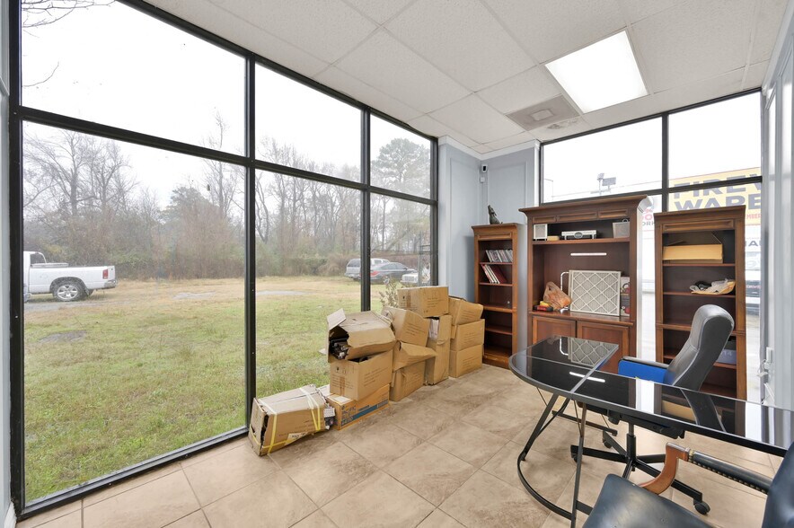 More Photos Of 3050 Farm To Market 2920 Rd, Spring Auto Repair For Sale