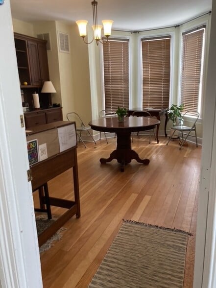 More Photos Of 417 Main St, Laurel Office For Lease