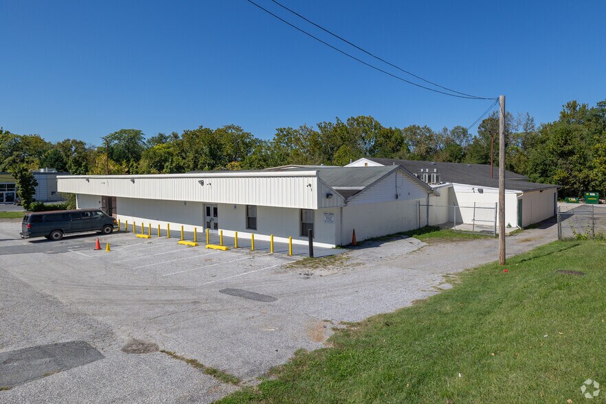 Primary Photo Of 7930 Pulaski Hwy, Rosedale Warehouse For Lease