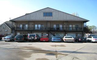 More Photos Of 217 S Lincoln St, Bloomington Storefront Retail Residential For Sale