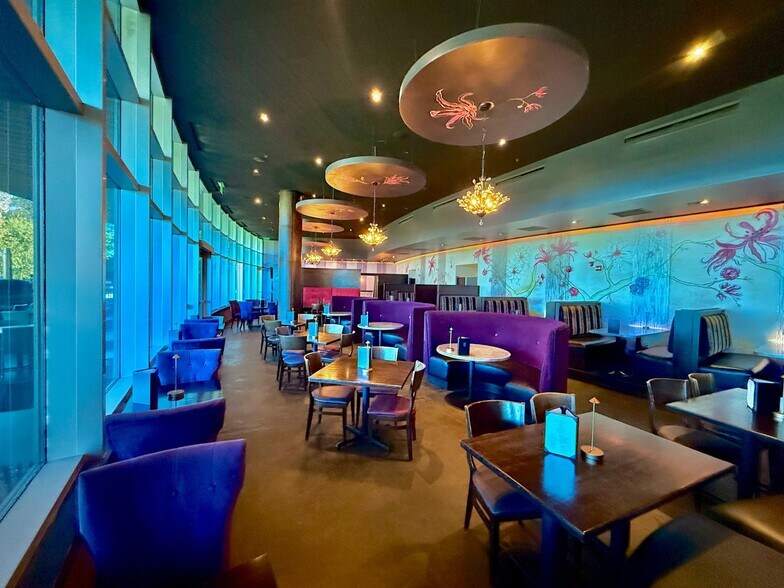 More Photos Of 202 Hemsted Dr, Redding Restaurant For Sale