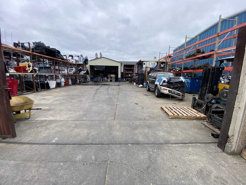 More Photos Of 3513 Recycle Rd, Rancho Cordova Auto Salvage Facility For Lease