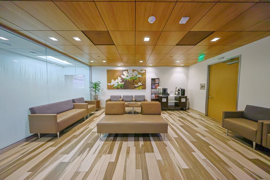 More Photos Of 3525 E Pacific Coast Hwy, Torrance Unknown For Lease