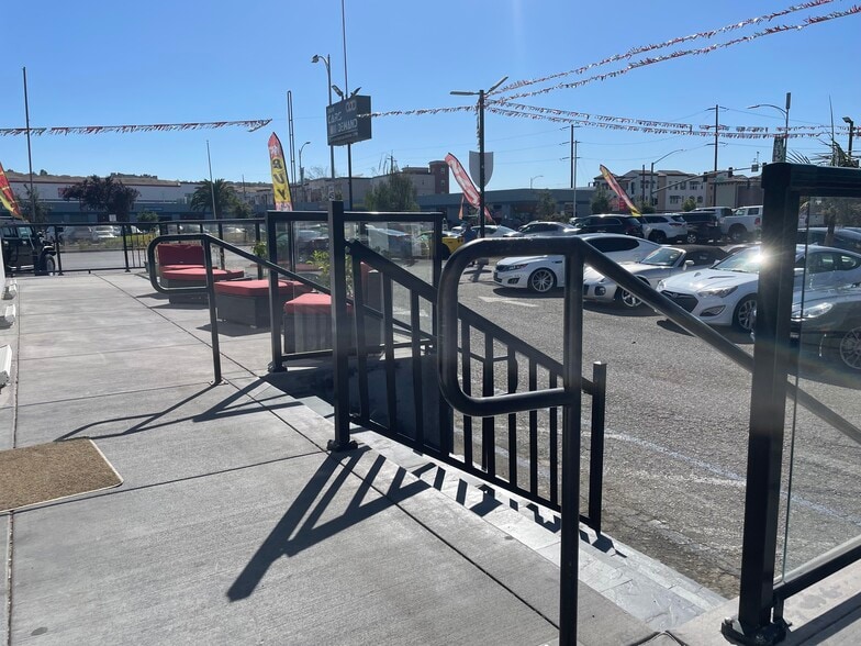 More Photos Of Unit B - 2828 Monterey Hwy, San Jose Land For Lease