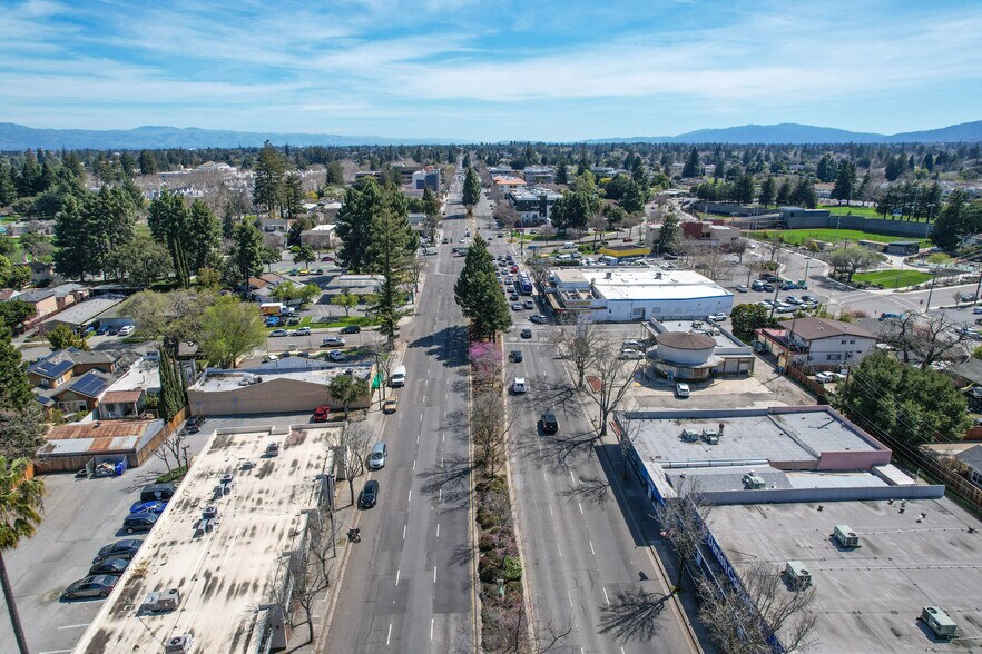 More Photos Of 1313 W El Camino Real, Mountain View Freestanding For Sale
