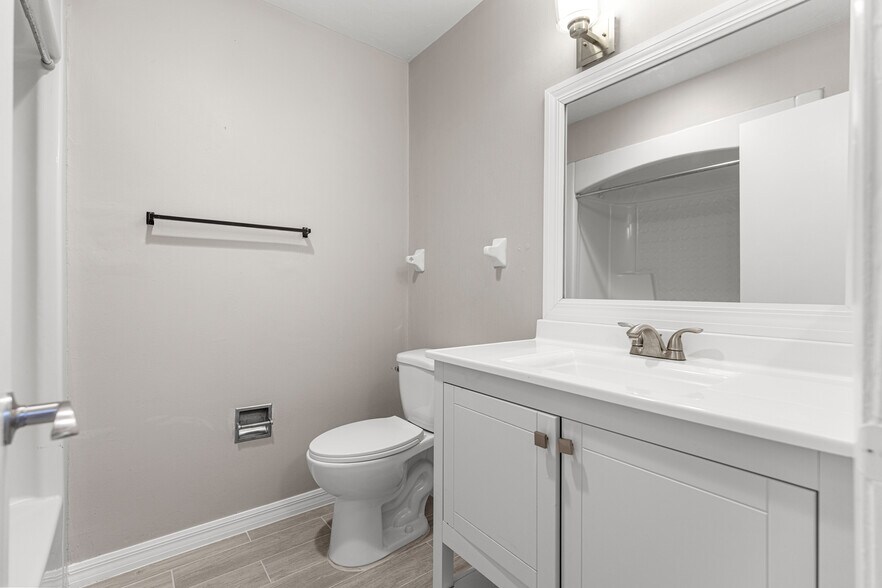 More Photos Of 4151 SE 22nd Ave, Ocala Apartments For Sale