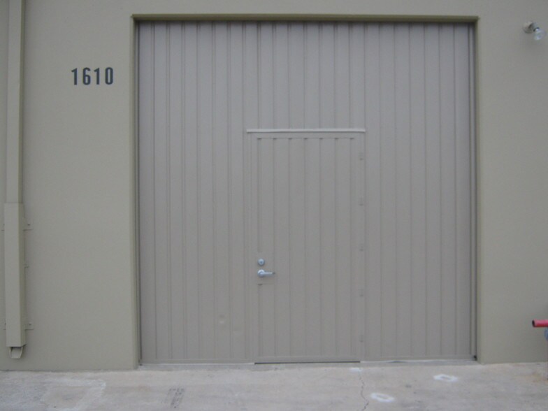 More Photos Of 1600-1618 E Wilshire Ave, Santa Ana Manufacturing For Lease