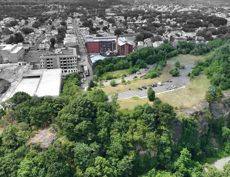 More Photos Of 468 Totowa Ave, Paterson Manufacturing For Sale