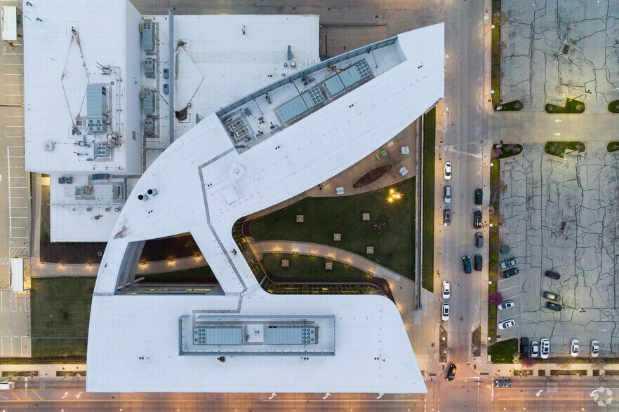 More Photos Of 4300 Duncan Ave, Saint Louis Office For Lease