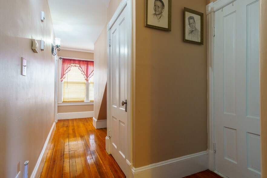 More Photos Of 181 W State St, Granby Storefront Retail Residential For Sale