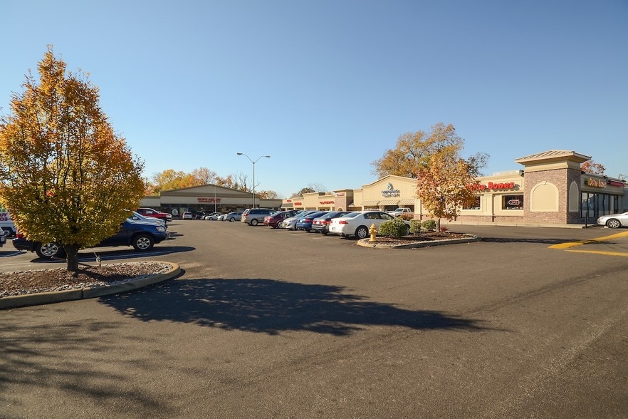 More Photos Of 13520-13544 Jefferson Davis Hwy, Woodbridge Unknown For Lease