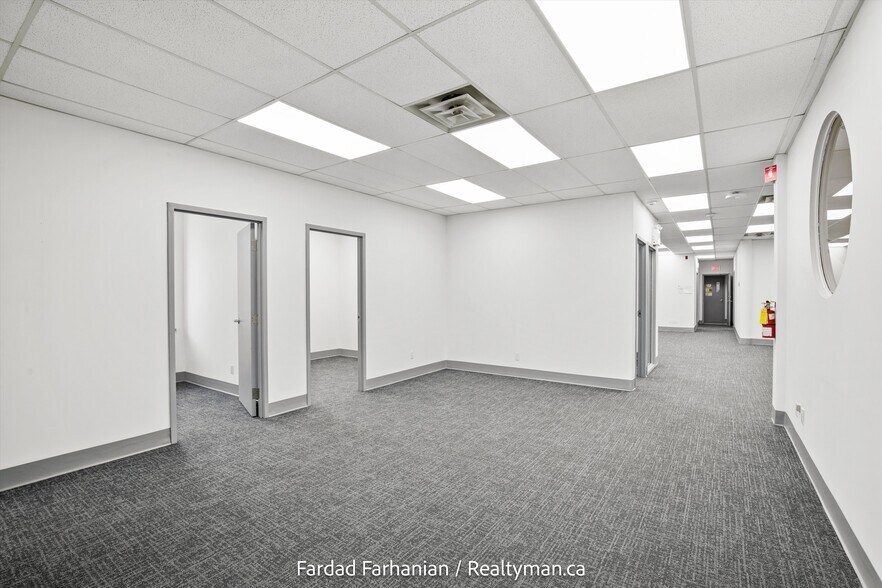 More Photos Of 42 Cardico Dr, Whitchurch-Stouffville Warehouse For Sale