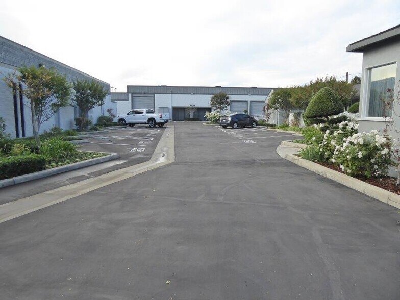 More Photos Of 1415-1441 Gardena Ave, Glendale Warehouse For Lease