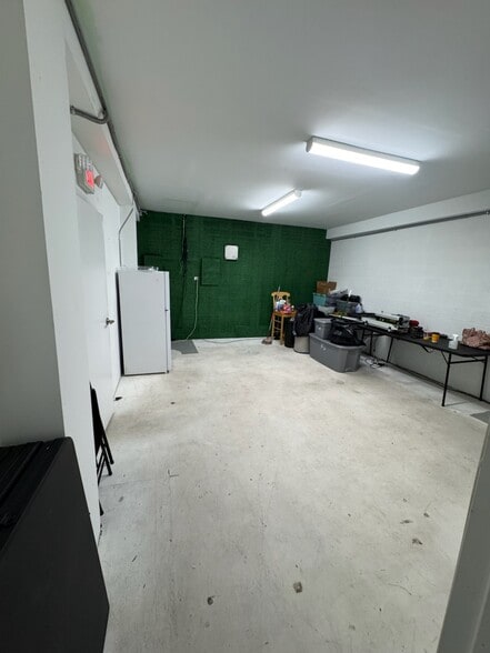 More Photos Of 13301-13347 SW 135th Ave, Miami Warehouse For Sale