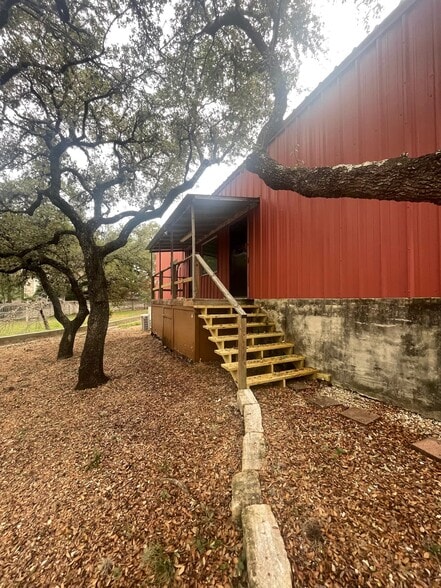 More Photos Of 2702 N Loop 1604 E, San Antonio Office For Lease