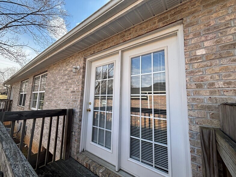 More Photos Of 2820 Plymouth Rd, Johnson City Apartments For Sale